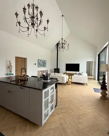 فيلة Ibiza Miechów